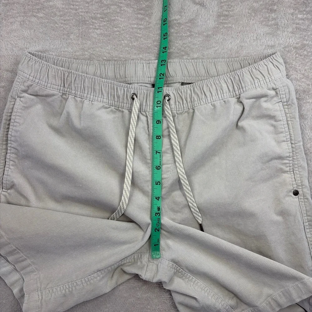 Vuori Optimist Shorts Men XL Grey Corduroy Elastic Waist Drawstring Stretch V385